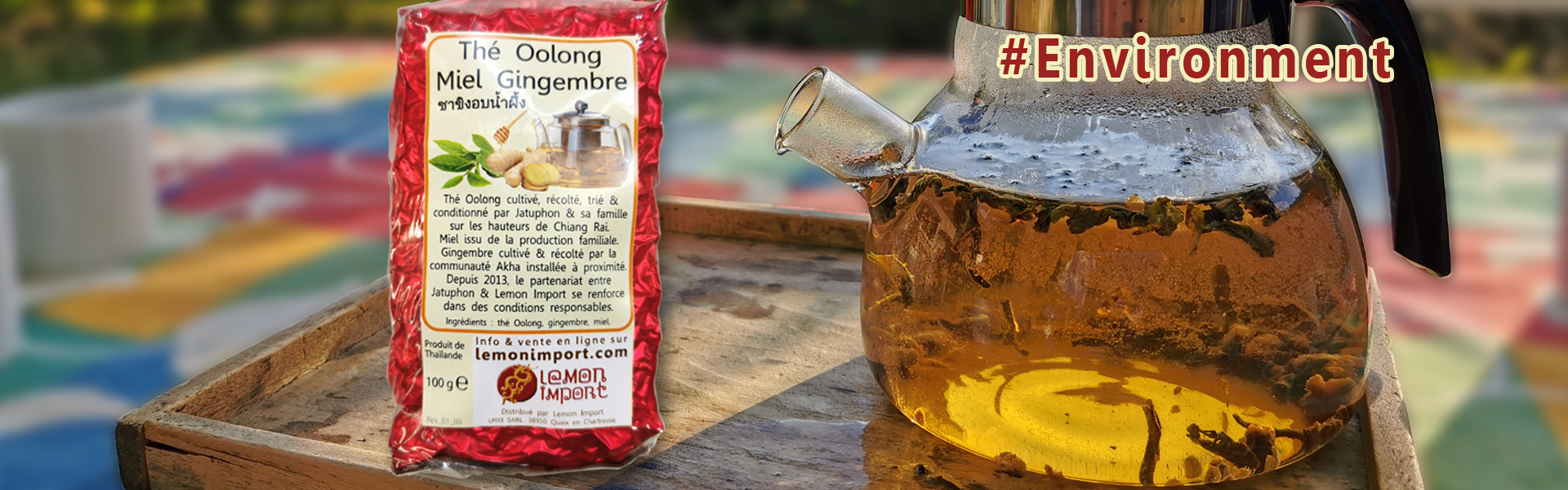 A warm, long-lasting & delicately spiced Oolong tea presented in a packaging reduced to the minimum.